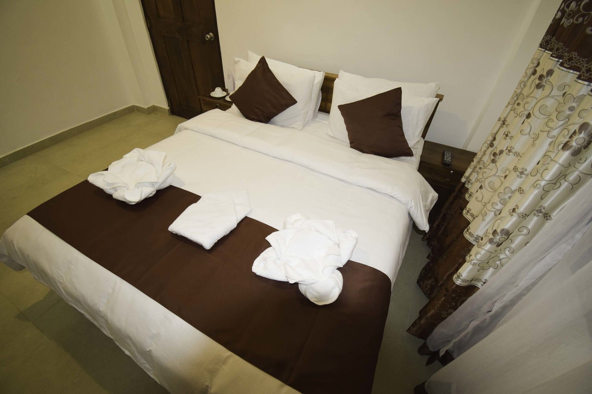 Hotel Ranvil Нувара-Елія Екстер'єр фото