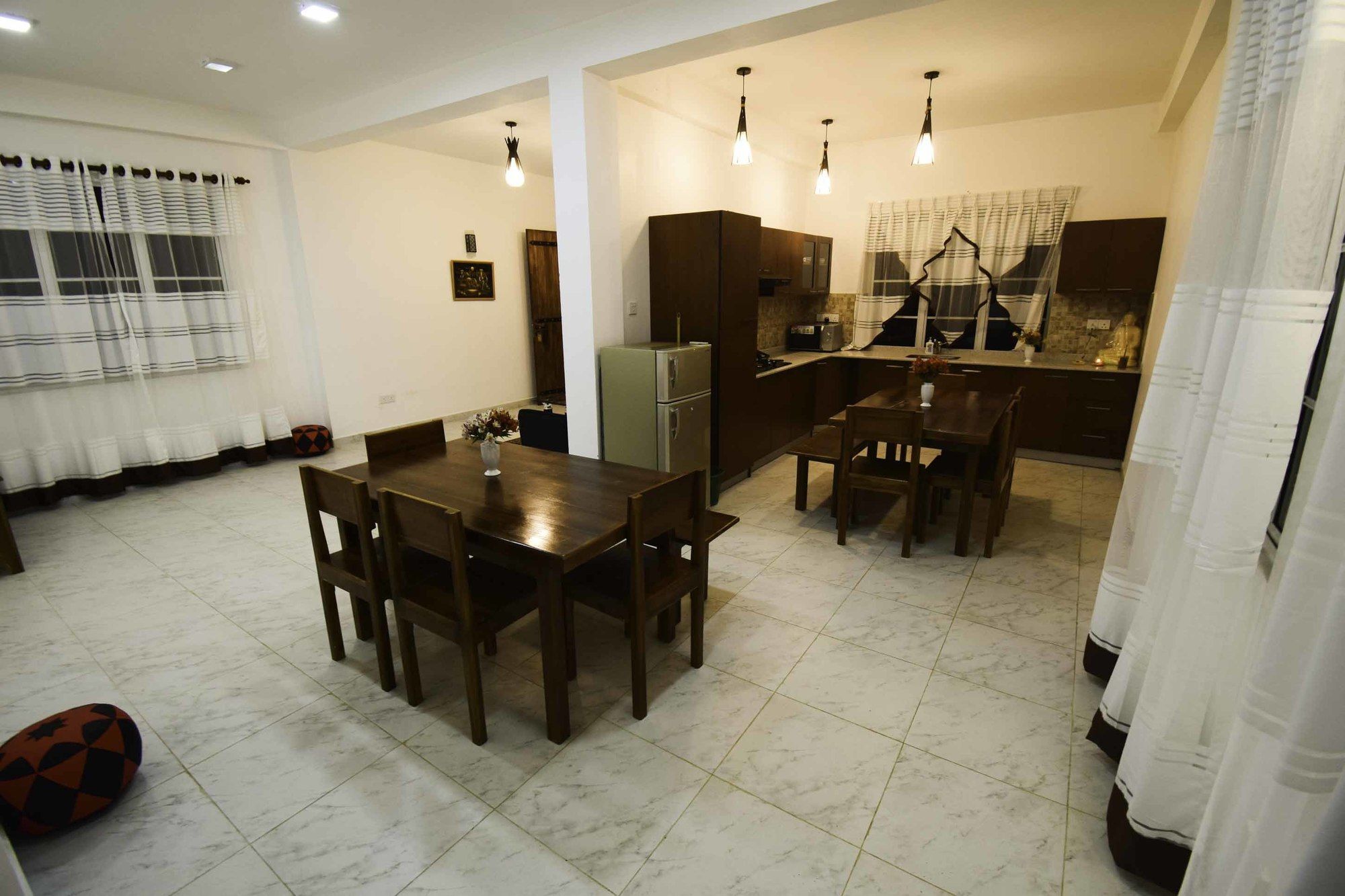 Hotel Ranvil Нувара-Елія Екстер'єр фото